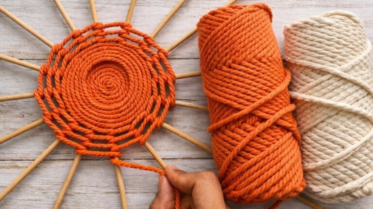 Dieser einfache Trick verwandelt alte Kartonrollen in einen perfekten Garn-Organizer…