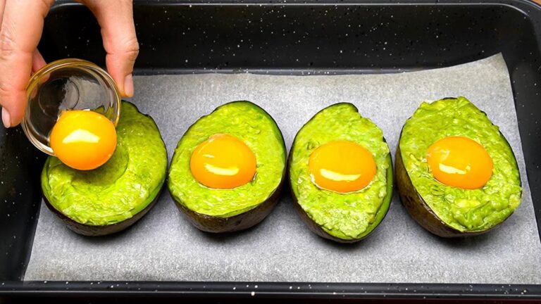 Dieser einfache Trick verwandelt deine Avocado in ein Geschmackserlebnis der Extraklasse…