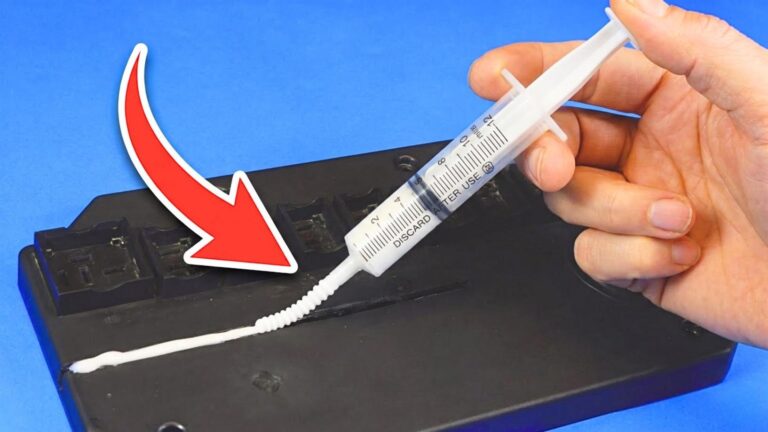 Dieser vergessene Trick verwandelt kapplige Plastikartikel in wie neu aussehende Wunder…