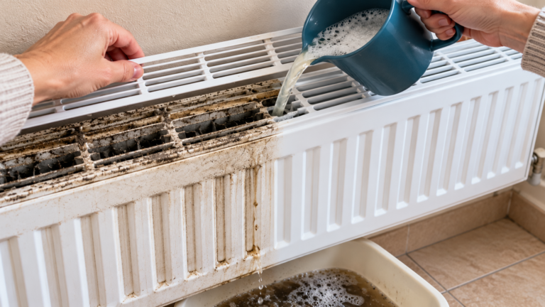 Ihr Heizkörper hat Mühe, warm zu werden? Entdecken Sie diesen Wartungstipp